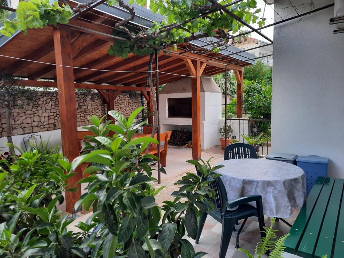 Apartments Sikirica Τρογκίρ Εξωτερικό φωτογραφία